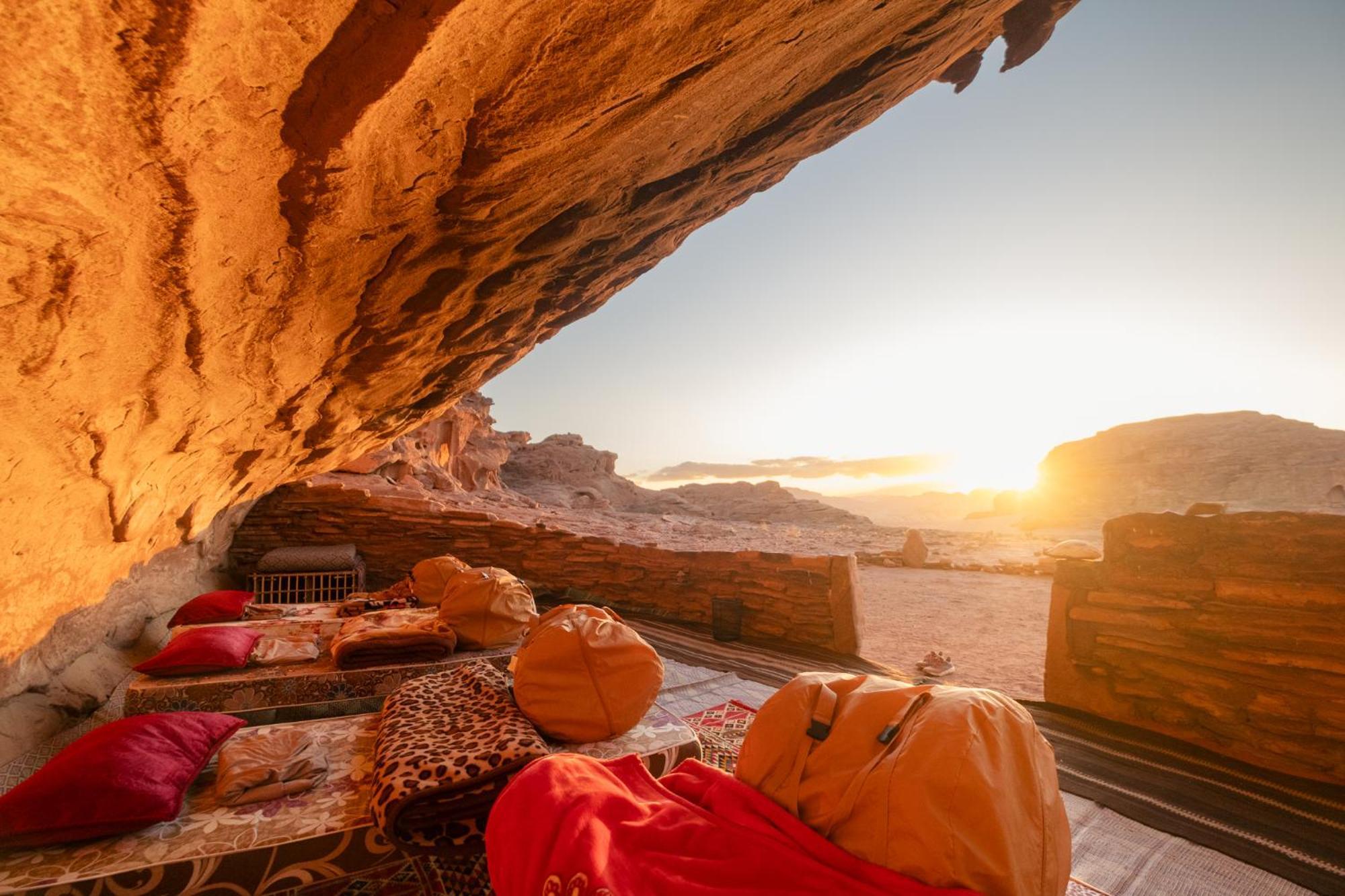 Wadi Rum Cave Camping Экстерьер фото