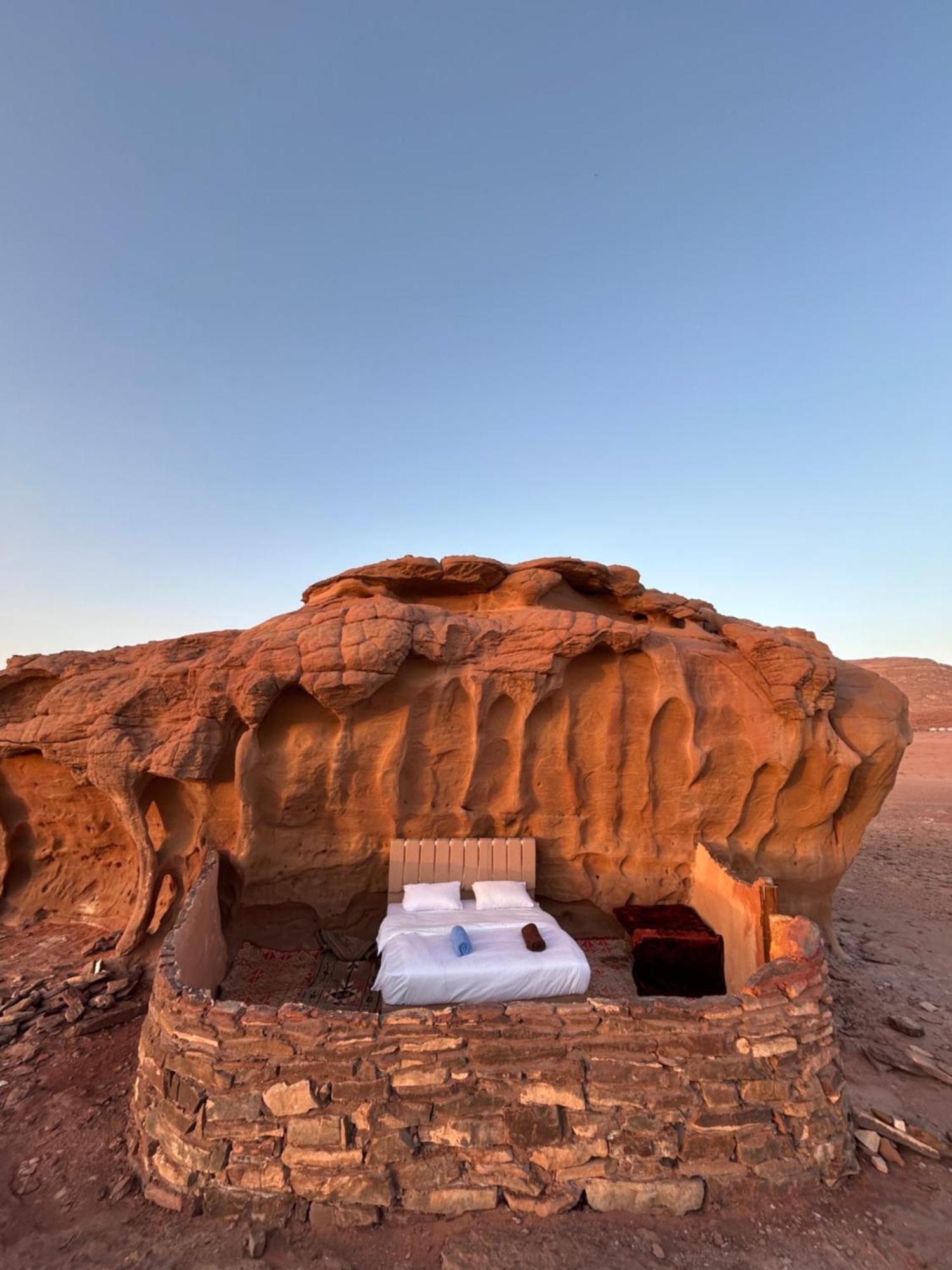 Wadi Rum Cave Camping Экстерьер фото